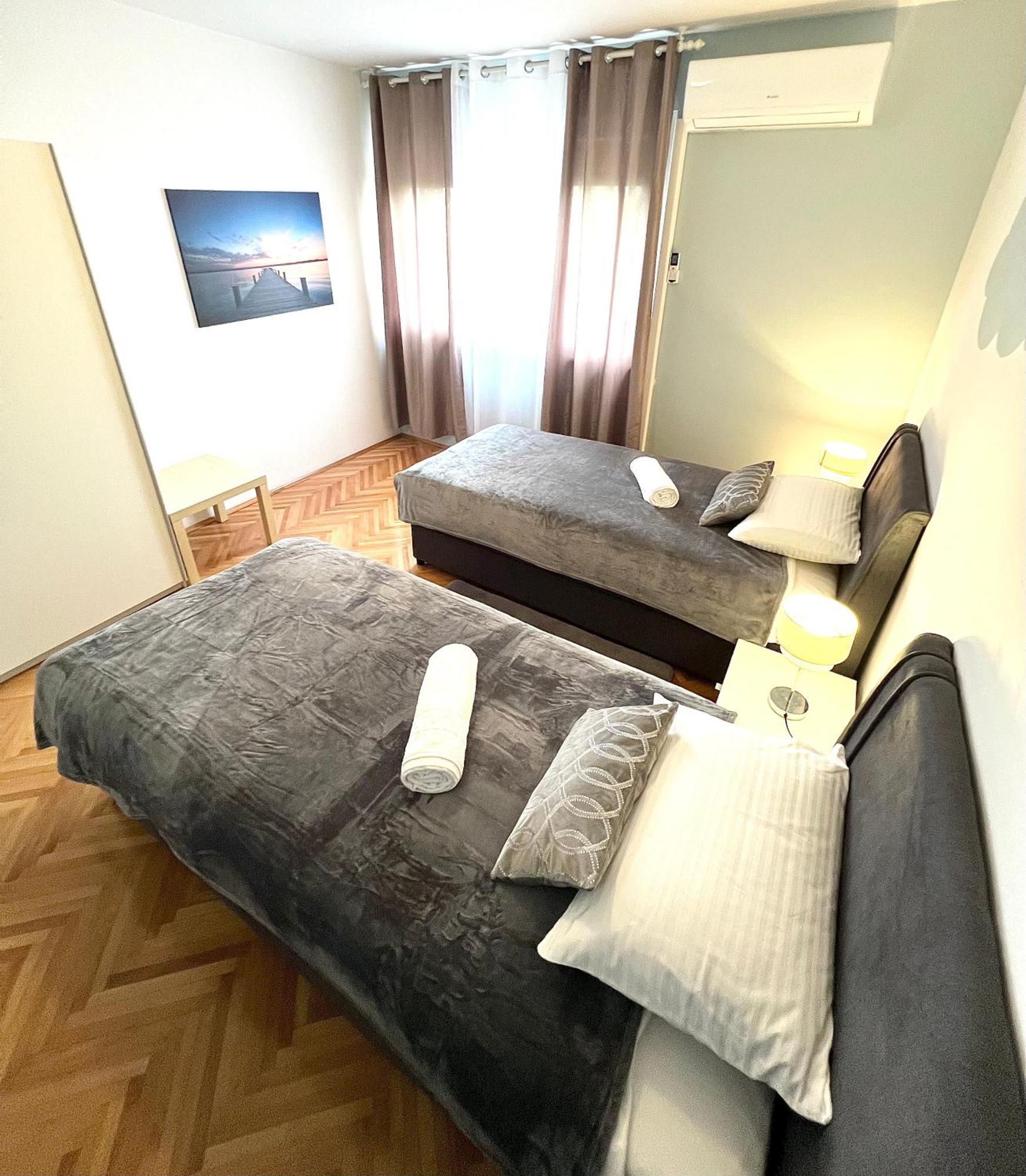 Nice Apartma Split
